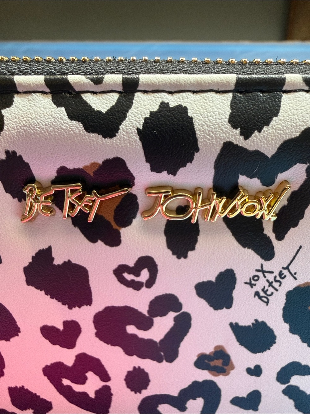 Betsey Johnson Pink and Black Heart Leopard Zip Wristlet - Picture 6 of 10